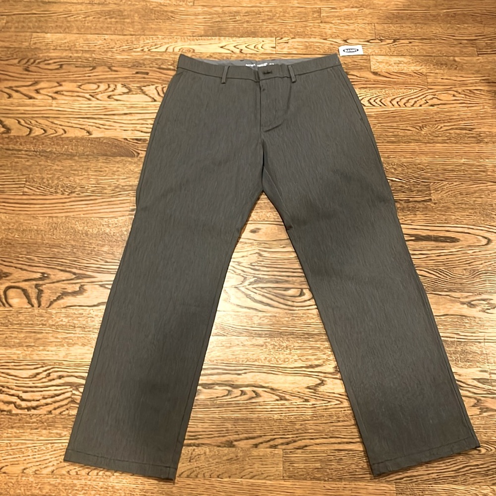 ASOS Men's Chinos in Olive Green